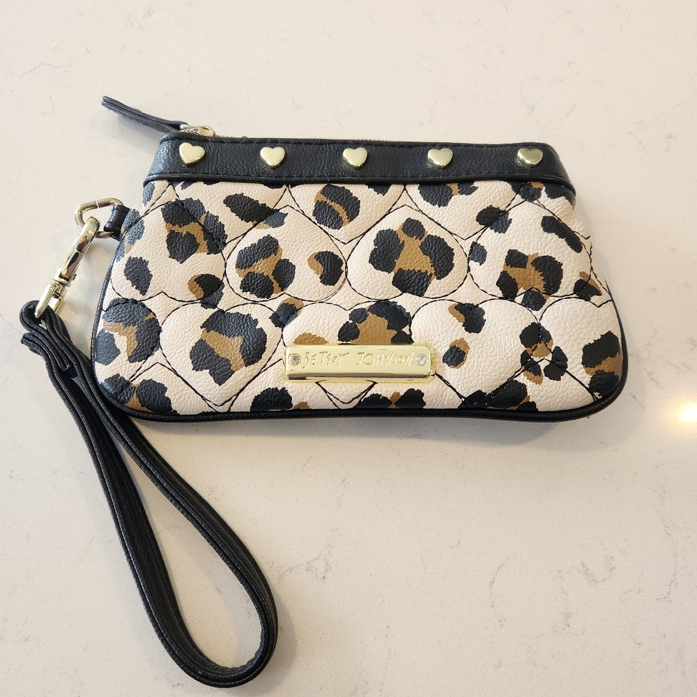 🟣 Betsey Johnson Brown and Black Leopard Print Wristlet